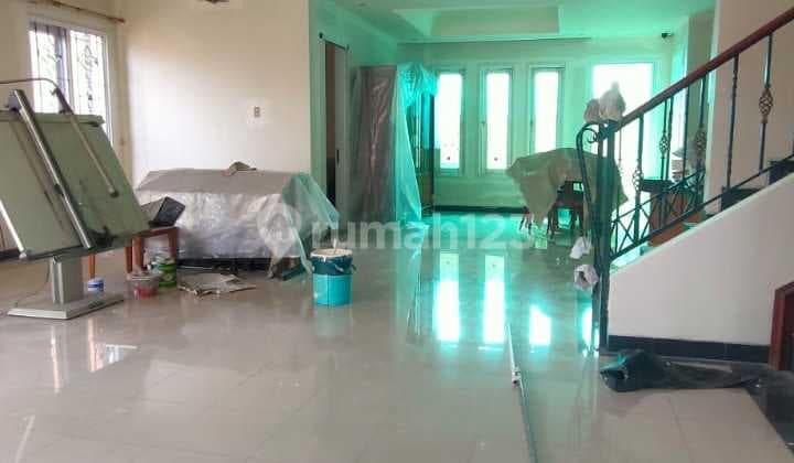 Rumah Bagus Terawat Kokoh 2 Lantai Di Regency Melati Mas Jelupang