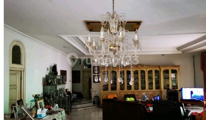 Rumah Terawat 2 Lantai Di Patra Kuningan Jakarta Selatan Shm