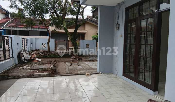 Disewa Rumah Hook Taman Kopo Indah 1