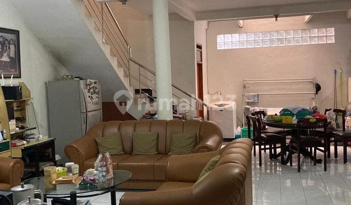 Rumah 2 Lantai Taman Kopo Indah 2