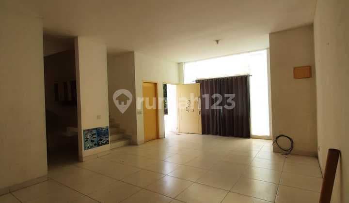 Dijual Rumah Bangunan 2 LT dimensi 8x15 Tipe 3+1 KT Cluster Alamanda