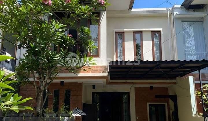 Rumah Second Minimalis 2 Lantai Di Kerobokan Dekat Denpasar Barat