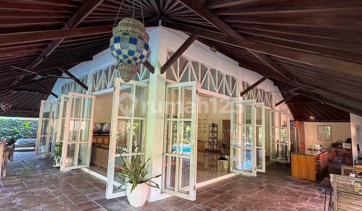 Distress Sale (buc) - Villa Joglo Modern Gianyar Bali View Sawah