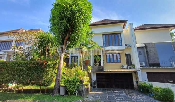 Rumah Mewah Siap Huni di Denpasar Timur Bali - Pool, Freehold SHM