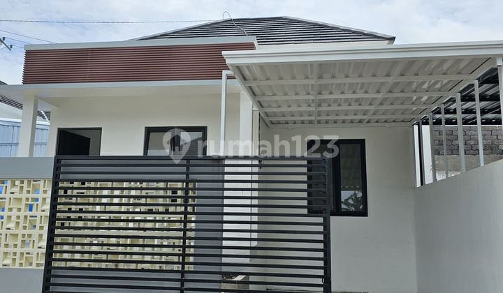 Rumah Modern Minimalis Murah di Perumahan Nusa Dua, KPR Last Unit
