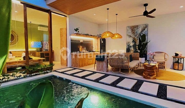 Modern 2-bedroom Leasehold Villa In Kerobokan Bali - Private Pool