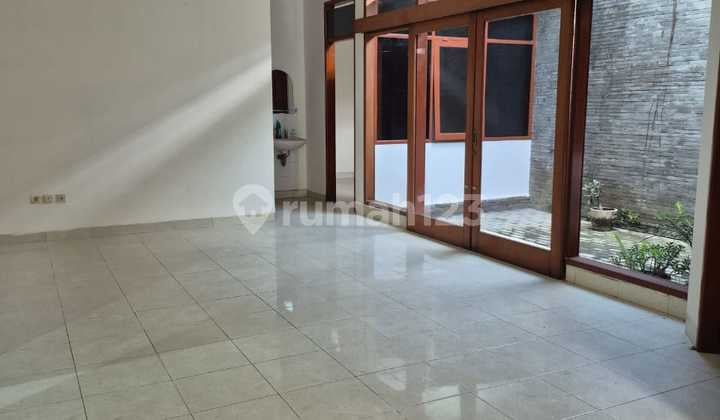 Rumah Siap Huni di Singgasana ( Dalam Cluster 1X24jam)