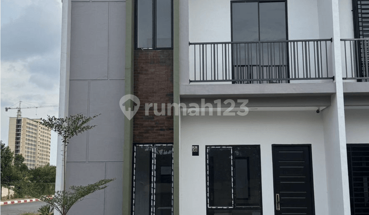 Dijual Rumah 2 Lantai Hook di Grand Mansion, Pasir Putih, Batam Center