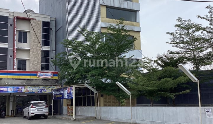 Gedung 5 Lantai Dijual di Jl. Soekarno Hatta Pekanbaru