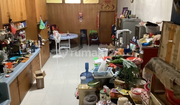 Ruko 3 Lantai Full Keramik Dijual di Jl Soebrantas Dekat Panam Center Pekanbaru