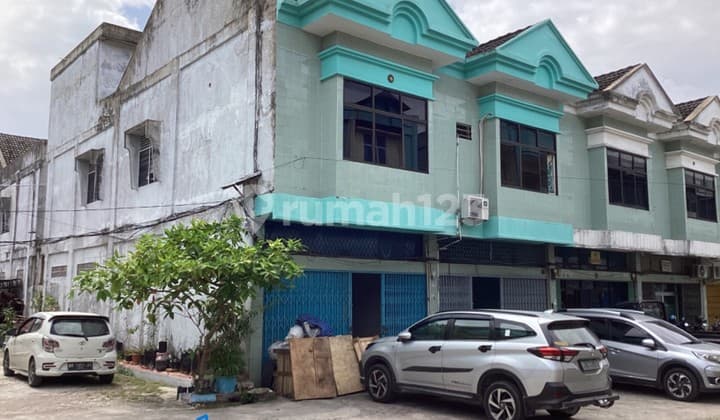 Ruko 2,5 Lantai Full Keramik Pusat Kota Dijual di Jl. Tuanku Tambusai Pekanbaru