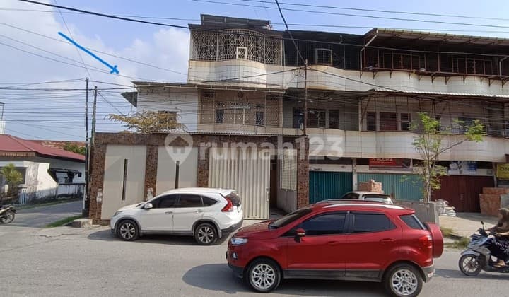 Ruko 3 Lantai Full Granit Posisi Hook Dijual di Jl Lili Pekanbaru