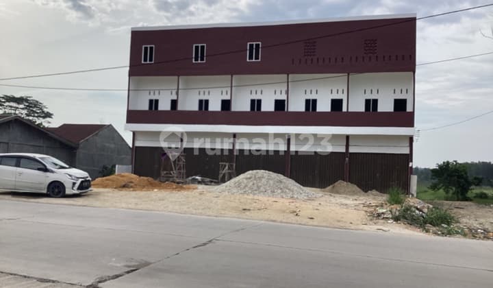 Ruko 2 Lantai Full Keramik Dijual di Jl. Lingkar Pangkalan Kerinci