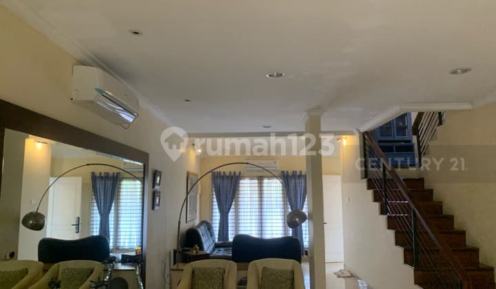 Rumah 2 Lantai Furnished Di Area Pondok Indah