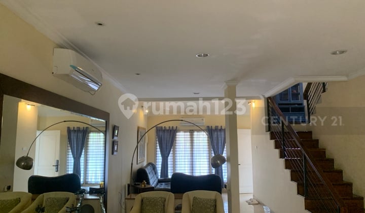 Rumah 2 Lantai Furnished Di Area Pondok Indah