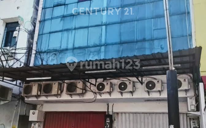 Ruko 3 Lantai di Radio Dalam Raya Jakarta Selatan