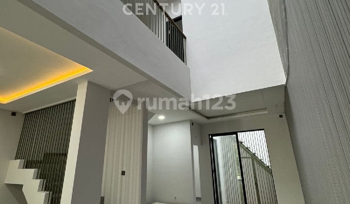 Near Pim New Ready-to-Occupy House for Sale in Pondok Indah
