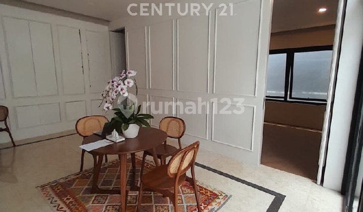 Rumah Kantor 2 Tingkat Siap Huni Dijual di Kebayoran Baru