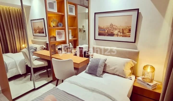Kensington Royal Suites For Sale 2 BR Furnished Kelapa Gading