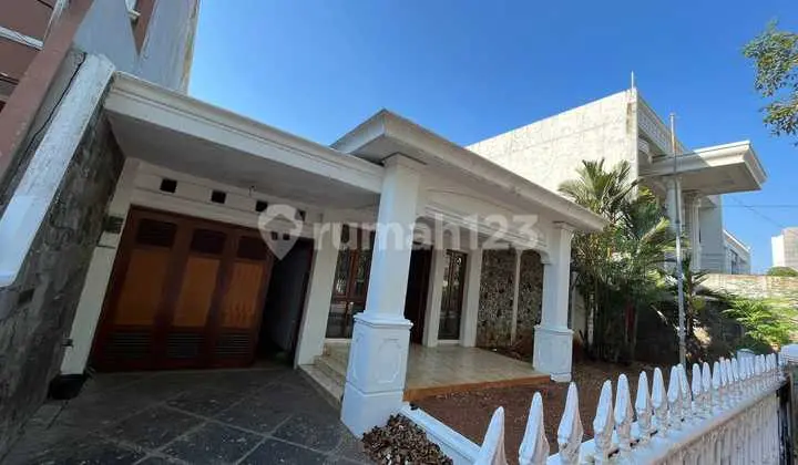 Dijual Rumah di Cempaka Putih Tengah , Prime Location, Jakarta Pusat