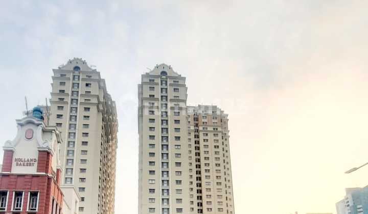 For Sale Mediterranean Gajah Mada Apartment, 3 Bedrooms, Furnished, Central Jakarta