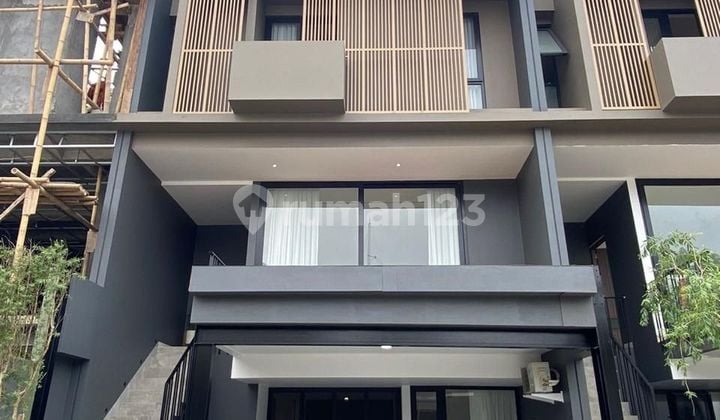 Rumah Mewah 3 Lantai Plus Di Jagakarsa Jakarta Selatan