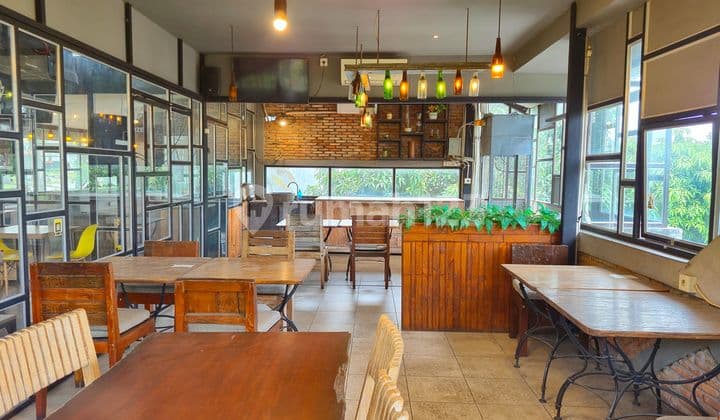 Sewa Ruang Usaha Furnish Bagus Cocok untuk Cafe Candisari Semarang