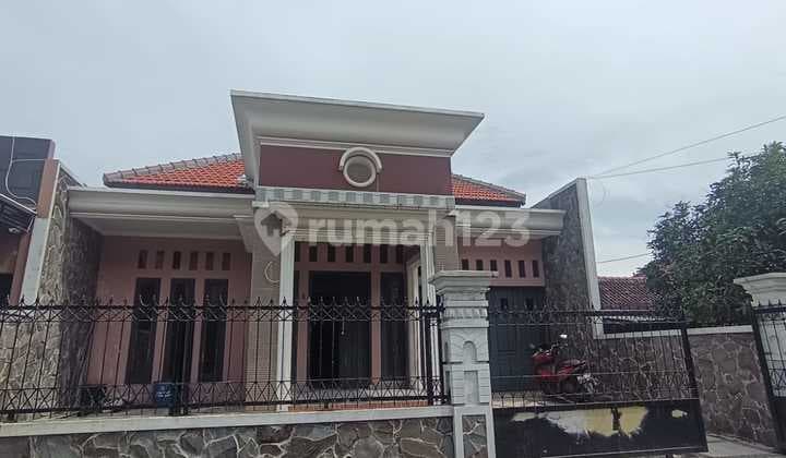 Sewa Rumah Luas Bagus bisa untuk Kantor M B G Semarang Barat