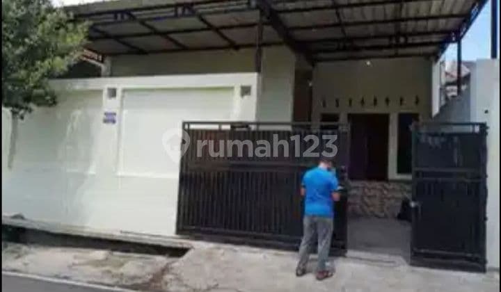 Sewa Rumah Murah 4Kt Dekat Java Mall, bisa untuk Kantor , Mess,Sendangguwo Tembalang Semarang