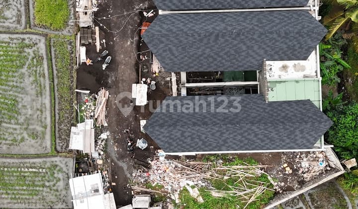 Villa Presale Dekat Pantai Kedungu, 2 Lantai – 2 Kamar, SHM