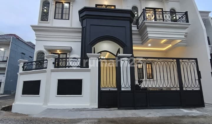 Rumah 2 lt Modern Clasik Full Fasilitas Di Grand depok City Depok