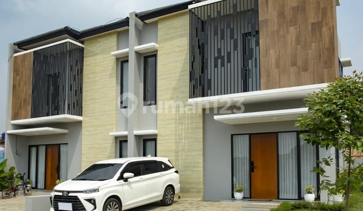 Rumah Baru 2 Lt Degan Fasilitas Kolam Renangdi Cibinong Bogor