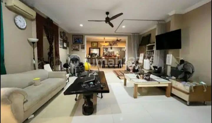 Dijual Rumah Suasana Villa