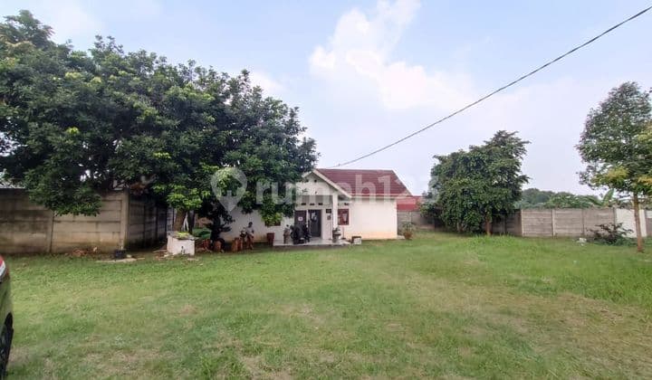 Land for sale in Serua Bojong Sari.