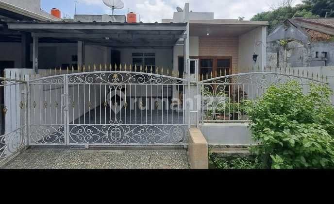 Rumah Rapih Siap Huni di Vila Pamulang