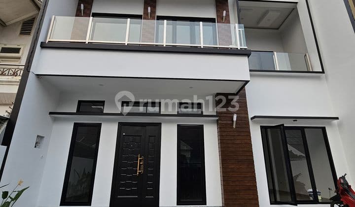 Dijual Rumah Brand New 2 Lantai Siap Huni 4 Kamar Tidur Di Nusa Loka Bsd