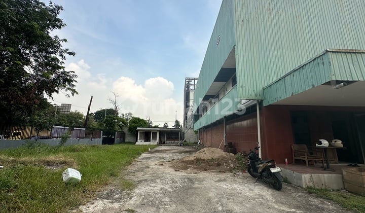 Very Suitable for Showroom, Great Location Very Suitable for Showroom, Great Location