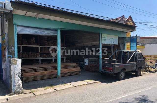 Rumah Usaha Bagus SHM di Nol Jalan Raya Semolowaru