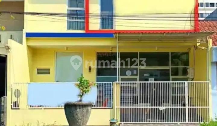 Rumah 2 Lantai Bagus SHM di Babatan Pratama bisa untuk Usaha