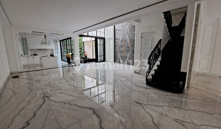 Rumah Bagus di Villa Gading Indah