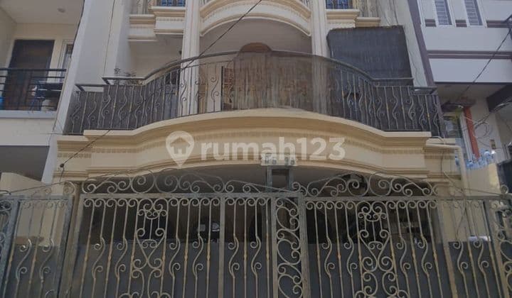 Rumah Sunter 3 Lantai Siap Huni Dlm Kompleks