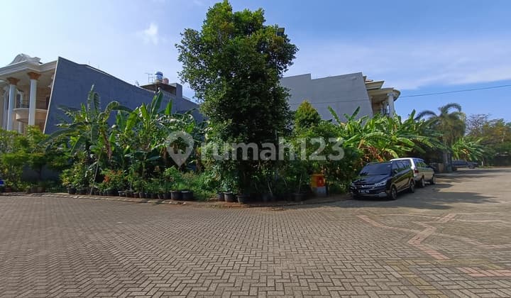 Corner Lot Villa Permata Gading Wide Road