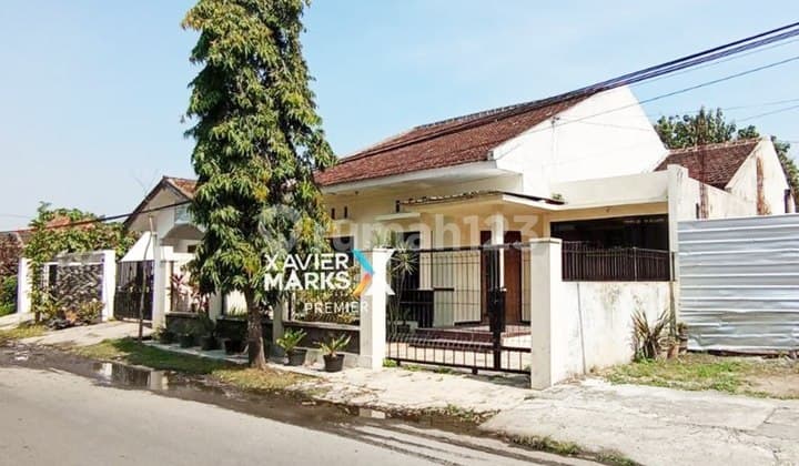 Rumah Selangkah Dari Exit Tol Akses Mudah di Karanglo Indah