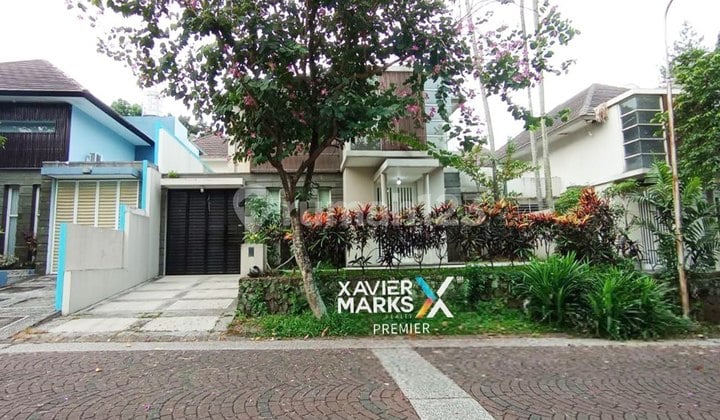 Rumah Full Furnish Selangkah Dari Exit Tol di Riverside Malang