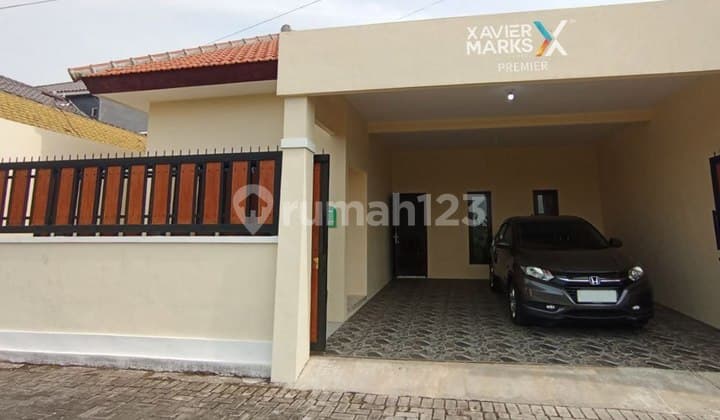 Rumah Minimalis Selangkah Dari Exit Tol di Karanglo Indah Malang