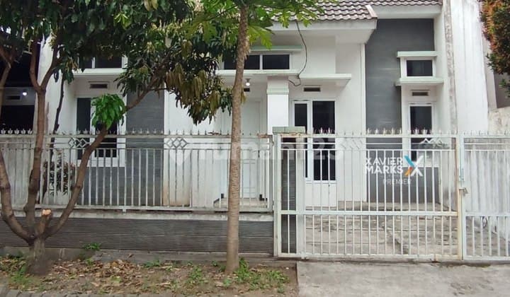 Rumah Minimalis Modern di Panji Suroso Malang