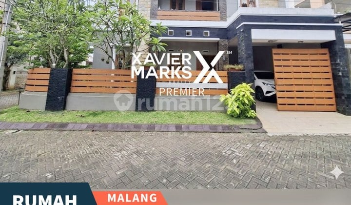 Rumah Minimalis Hook 2 Lantai di Pondok Wisata Pakis Malang