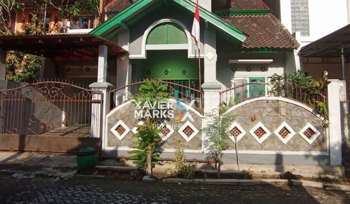Rumah Lingkungan Nyaman Tenang di Riverside Malang