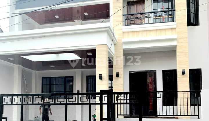 Rumah di Villa Melati Mas, Villa Melati Mas