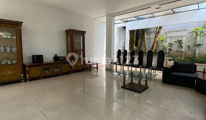 Dijual Rumah Luas Di Pusat Kota Bandung